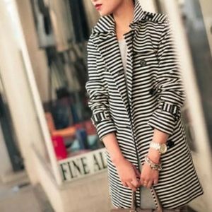 LOFT trench coat▪️▫️◾️ Size Small
